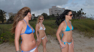Bikini chicks showing off their boardwalk bodies in hi quality