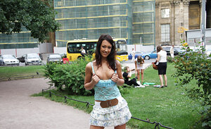 Imagine a actually one-on-one session with a hottie like her