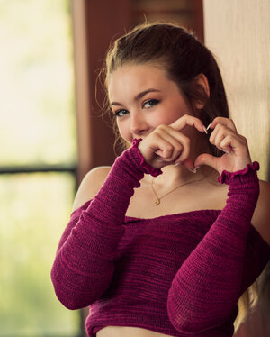 Lana Lea is going to show her good boobies and pretty face