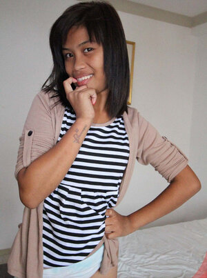 Not a thing can stop a brunette with a cameltoe from getting off