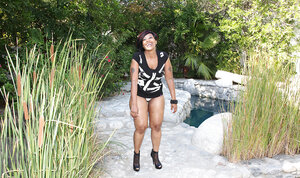 Inked short-haired Mom i`d like to fuck reveals her sizeable bum and also a tight hole