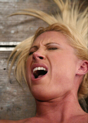 Devon Lee enjoys being fingered and also toyed while kilted up