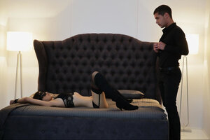 Brunette with a trimmed fuck hole allows her boyfriend... a lot