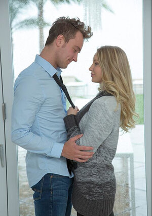 Kitten takes flower and additionally has to thank beau giving him pussy for nailing