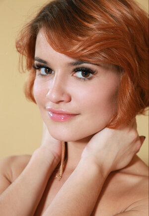 Ginger belle takes off red underwear & gives hot close-up of her teen honey pot